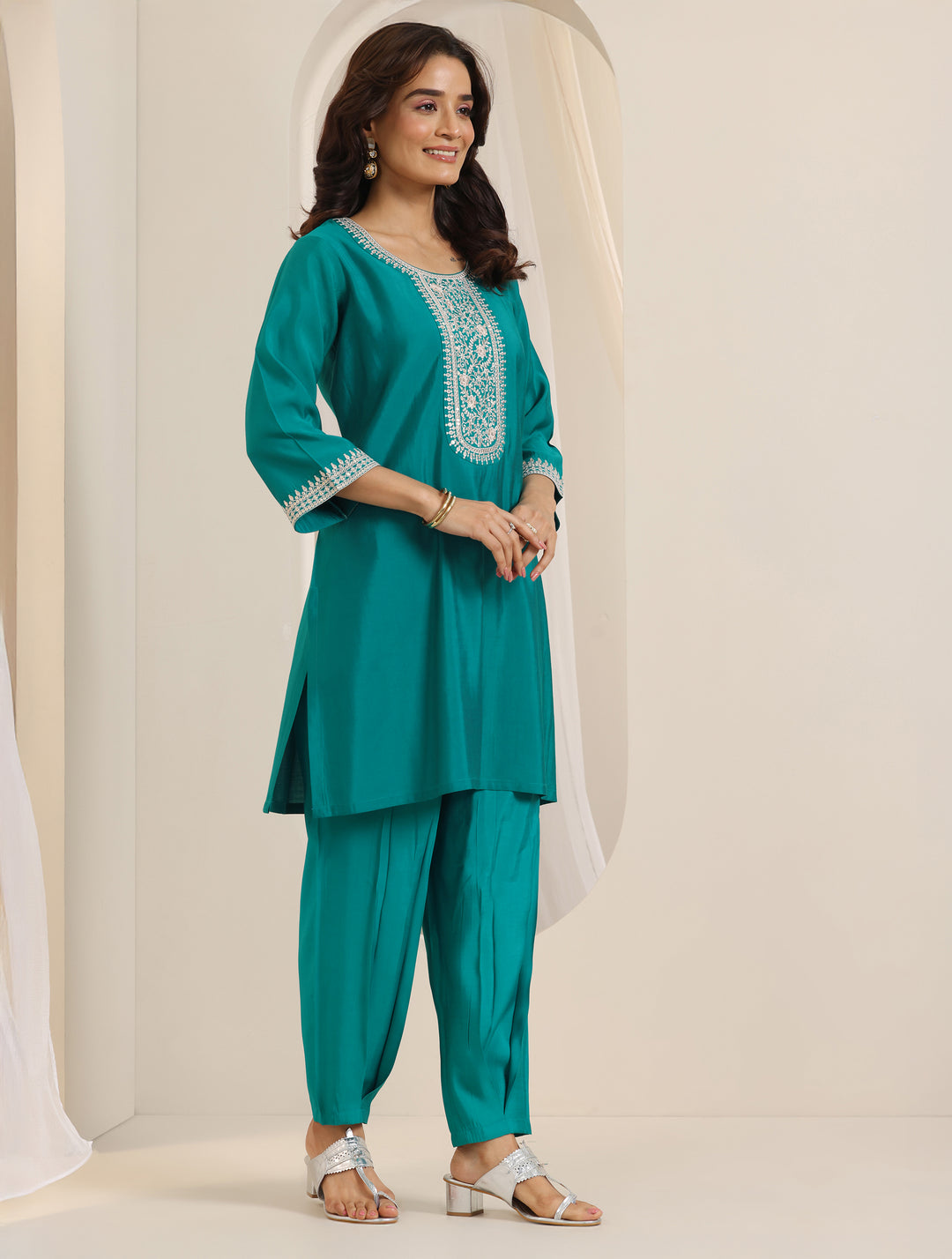  Turquoise Yoke Design Silk Blend Straight Suit Set With Dupatta 