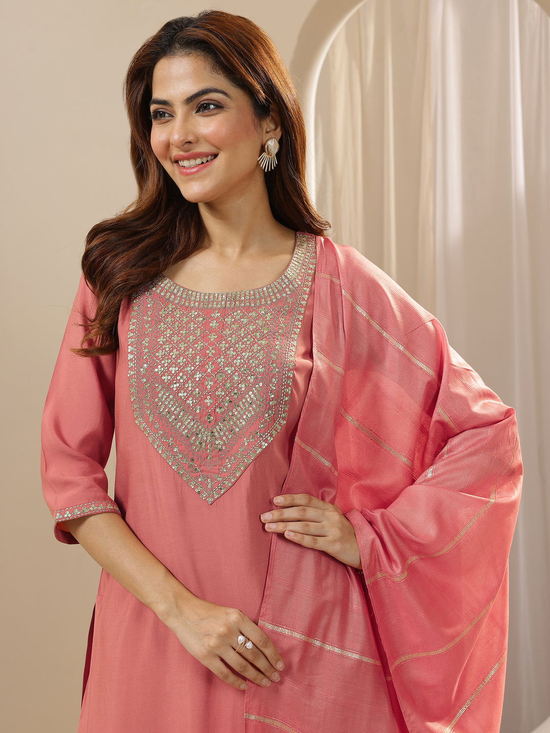  Peach Embroidered Silk Blend Straight Suit Sets With Dupatta 