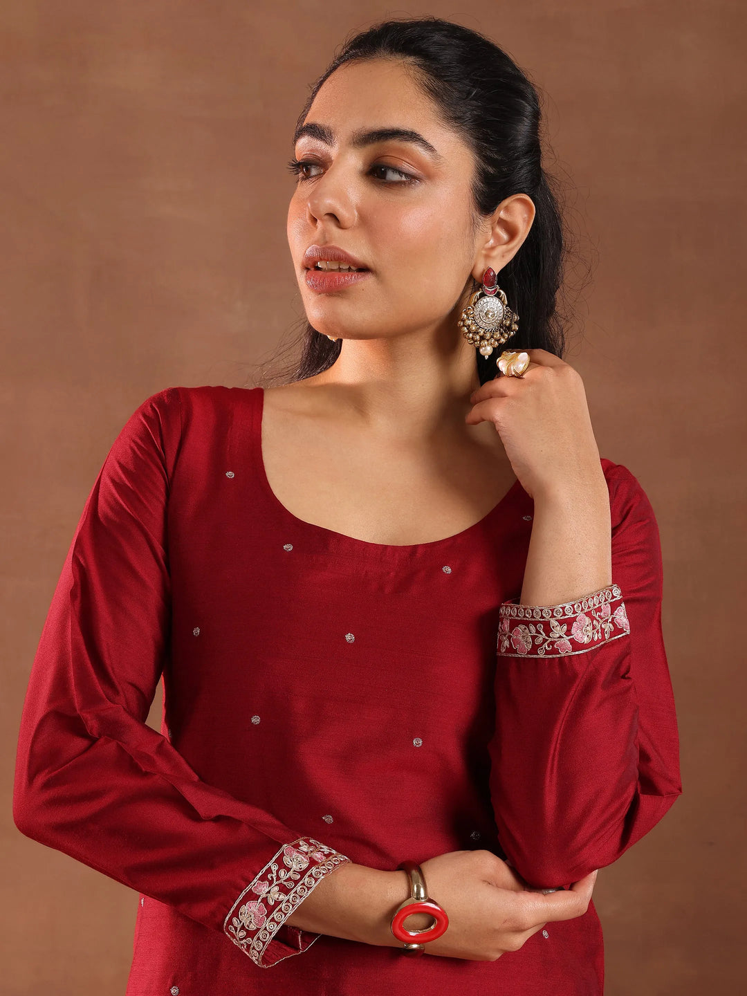  Red Embroidered Silk Blend Straight Suit Set With Dupatta 