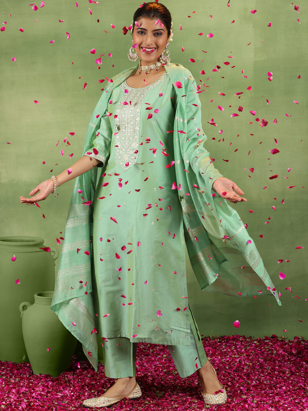 Green Embroidered Silk Blend Straight Suit With Dupatta