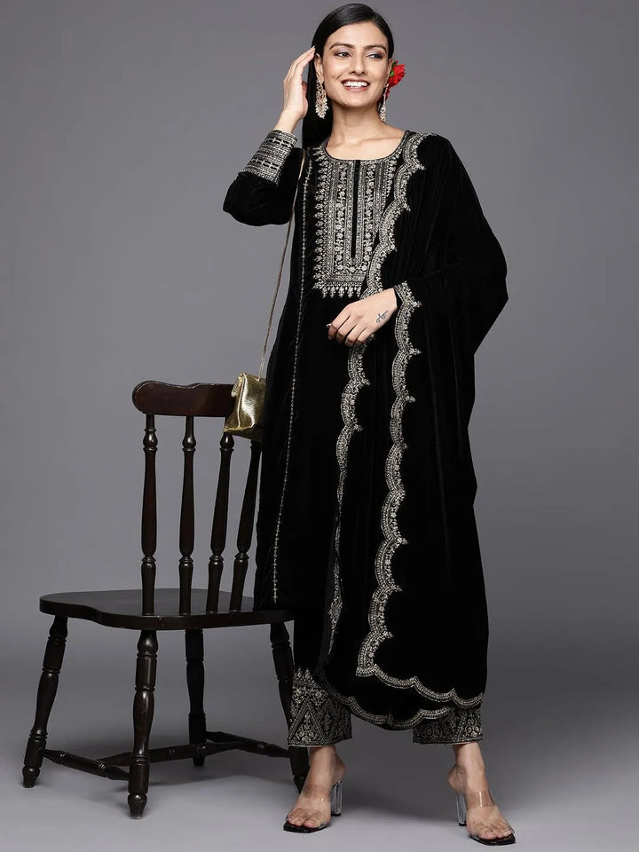 Black Embroidered Velvet Straight Suit Set - Libas