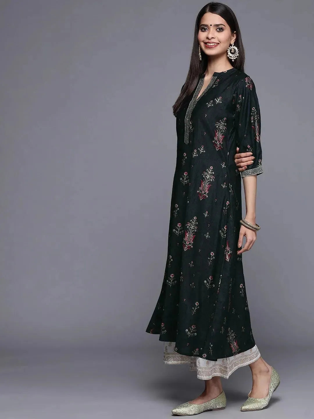 

Buy Black Printed Chanderi Silk Kurta - 22085O- | Libas Ethnic Wear Online