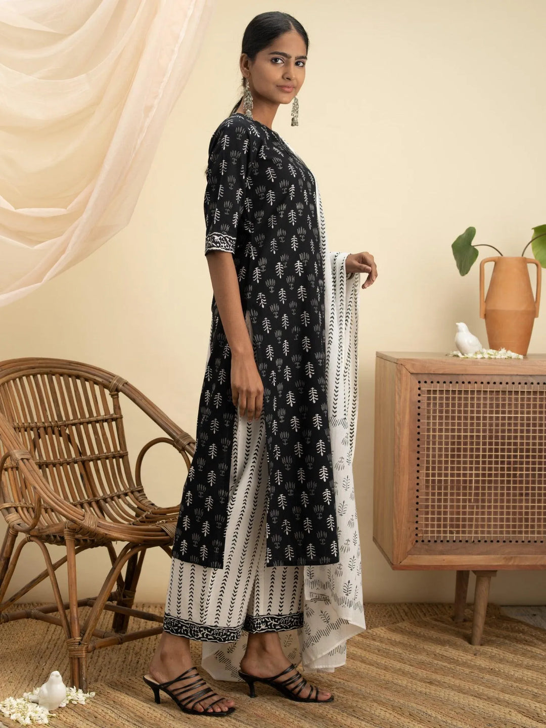 Black Printed Cotton Suit Set - Libas