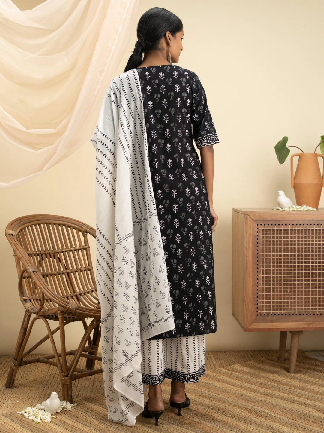 Black Printed Cotton Suit Set - Libas