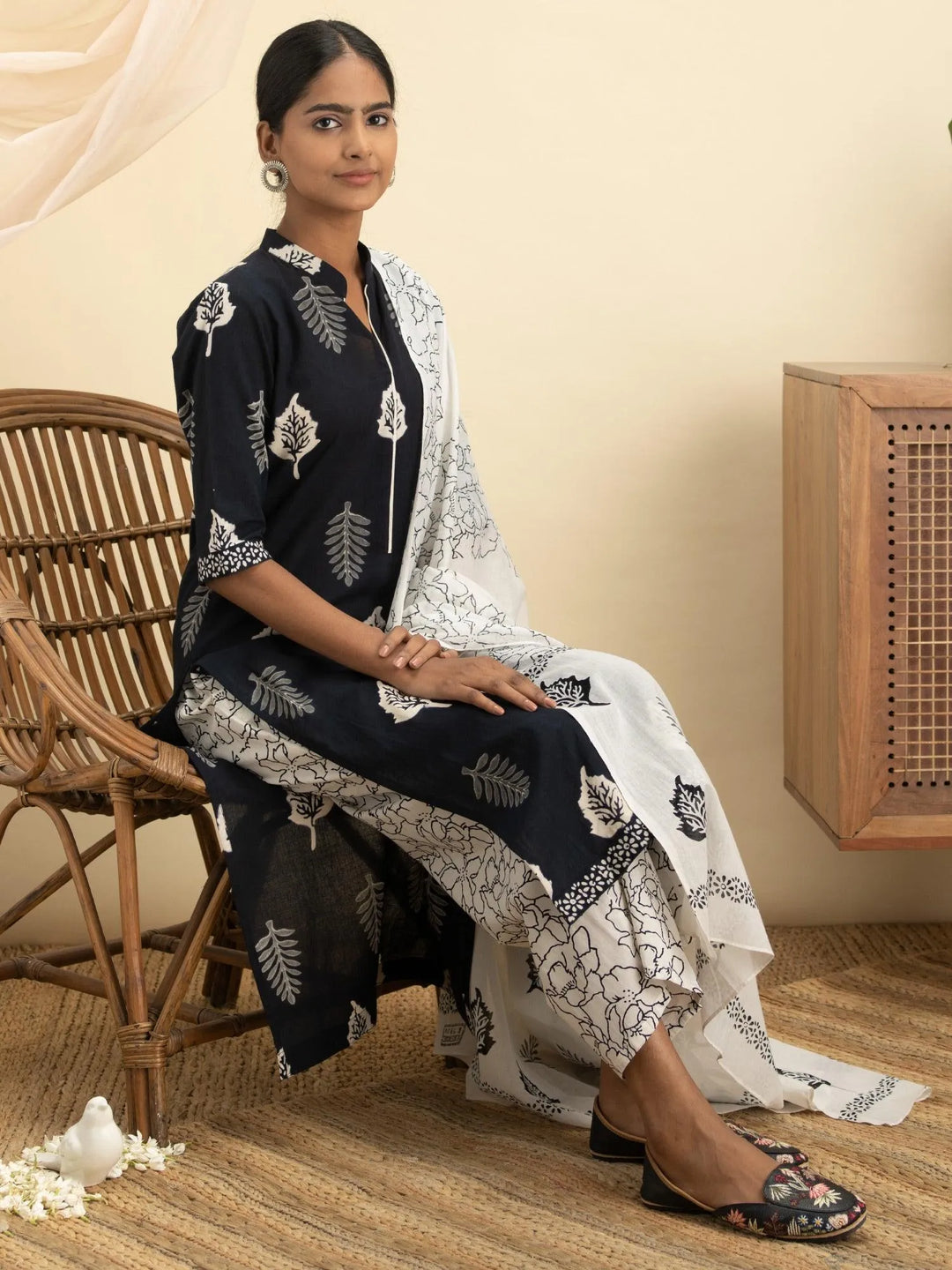 Black Printed Cotton Suit Set - Libas