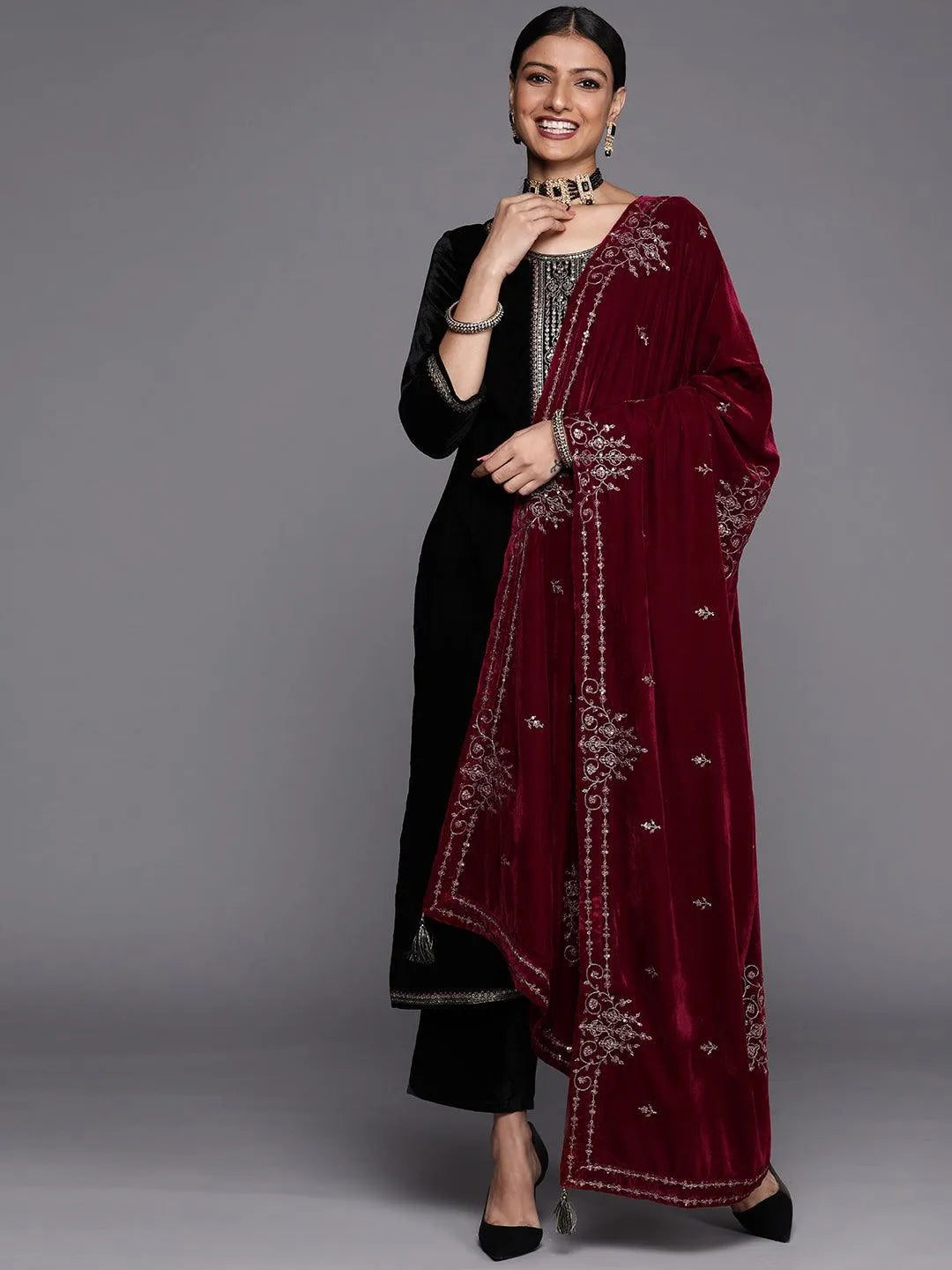 Black Yoke Design Velvet Straight Suit Set - Libas