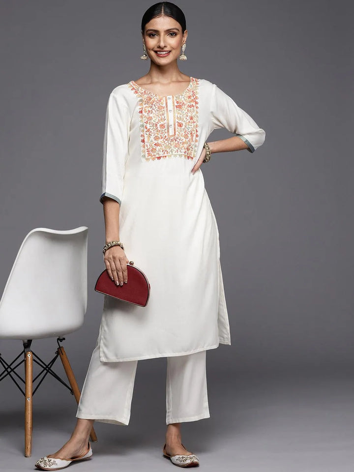 Cream Yoke Design Wool Straight Kurta - Libas