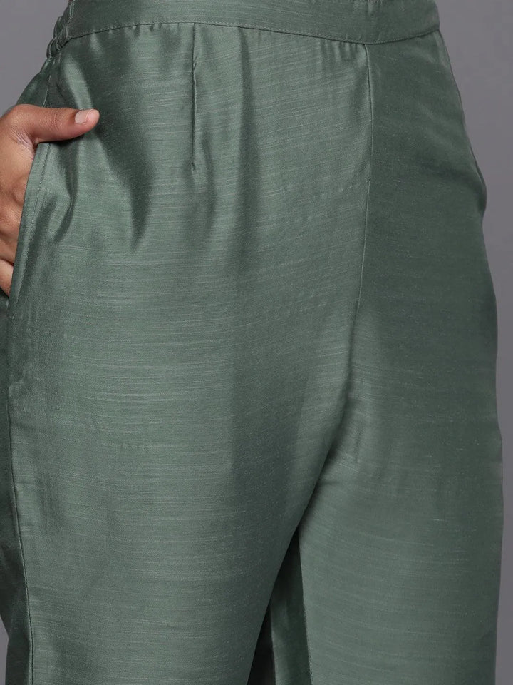 Green Embroidered Chanderi Silk Straight Kurta With Trousers & Dupatta - Libas