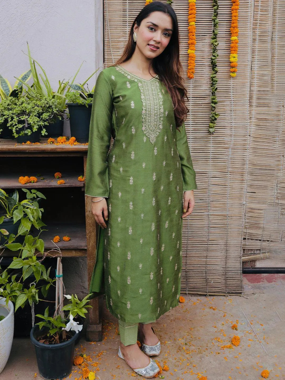 Green Embroidered Silk Straight Kurta - Libas 