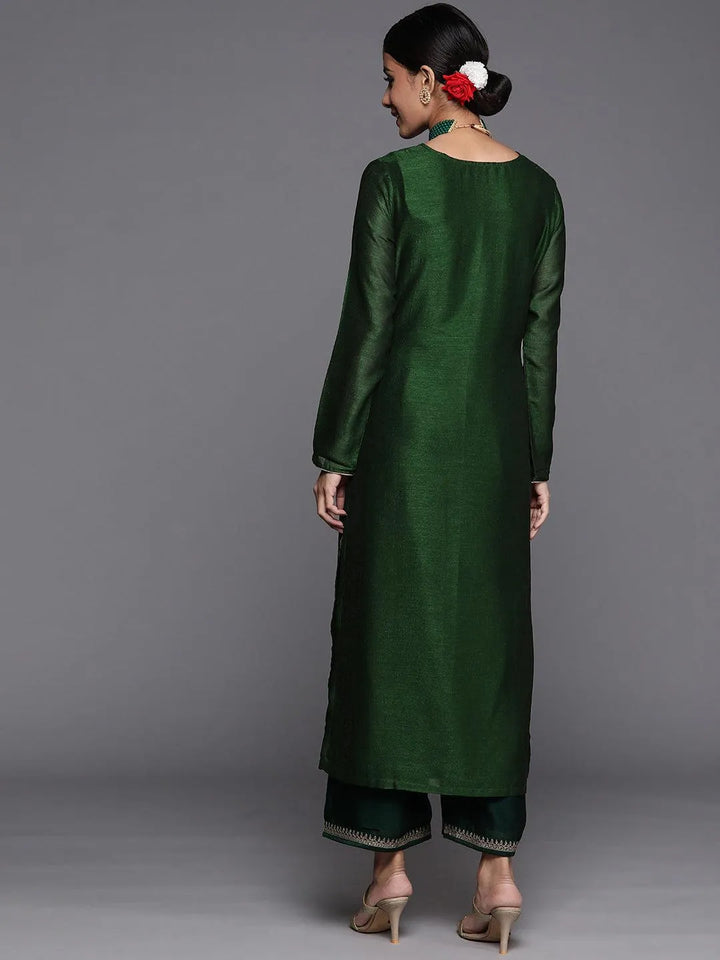 Green Embroidered Silk Straight Kurta - Libas