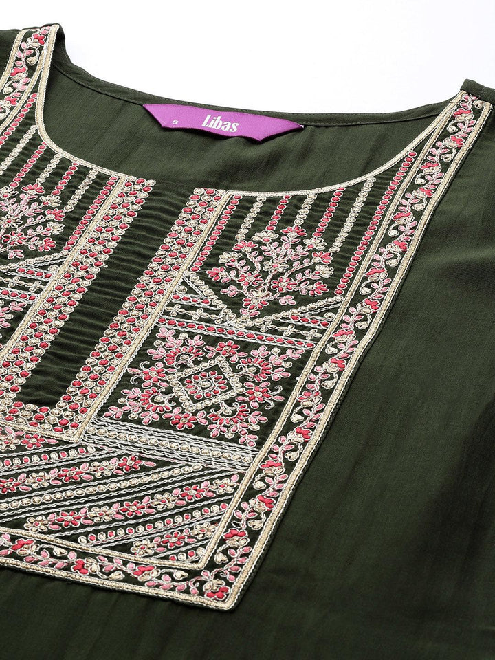 Green Embroidered Silk Straight Kurta - Libas