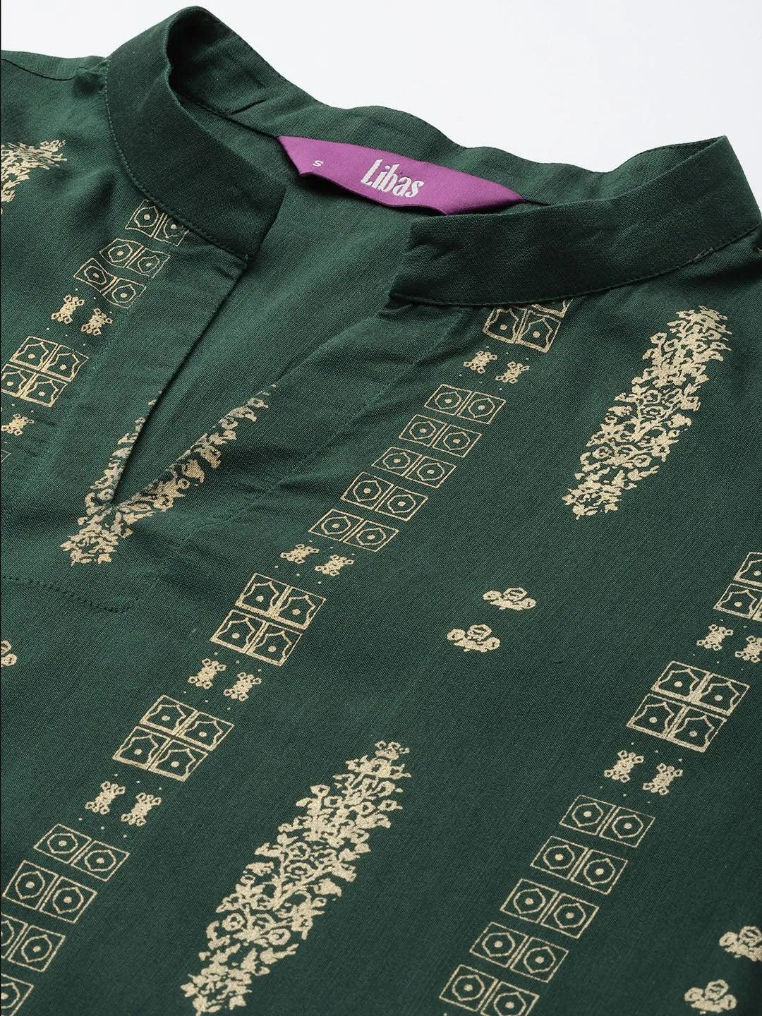 

Green Printed Chanderi Silk Straight Kurta With Dupatta