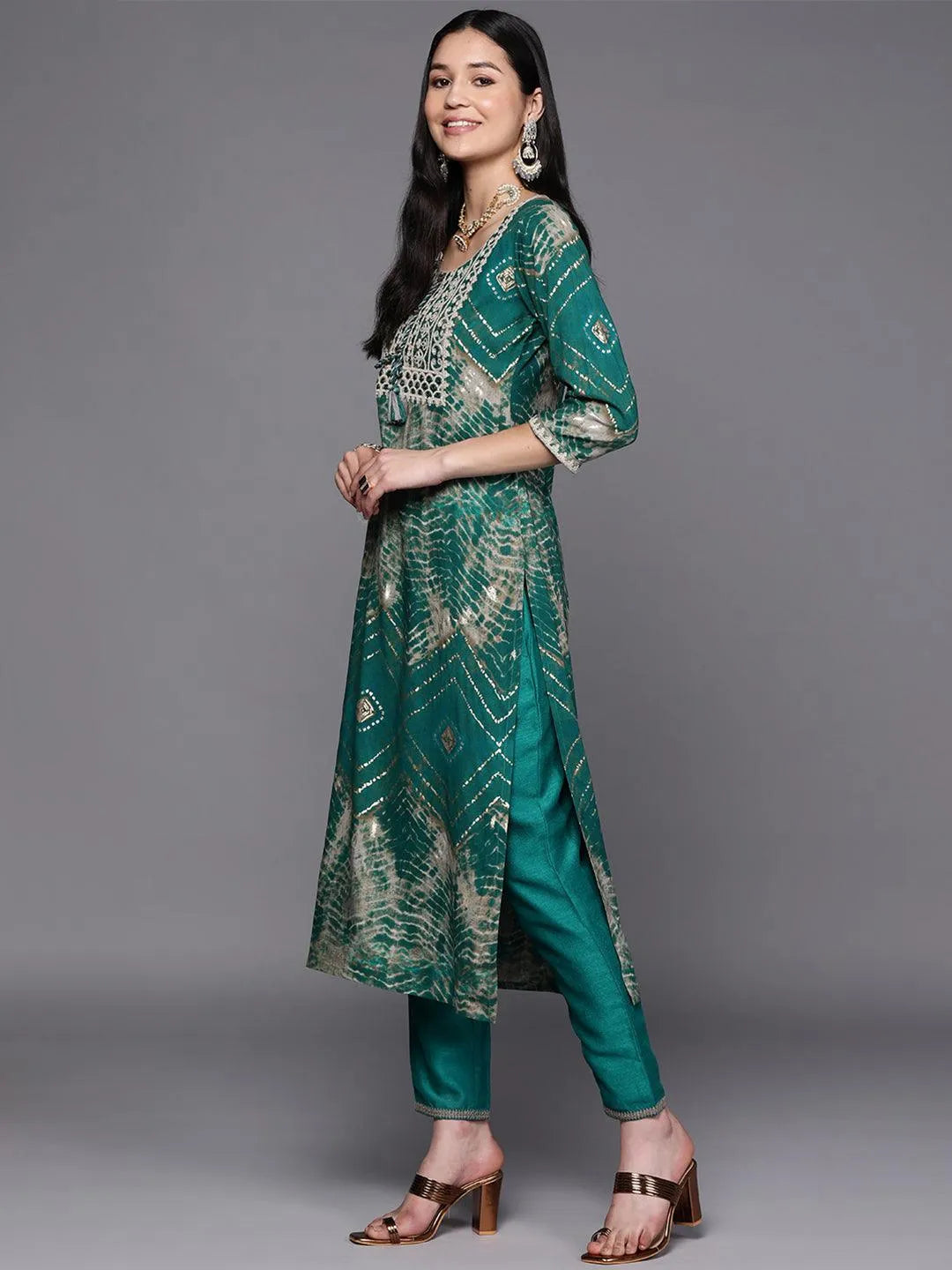 Green Yoke Design Rayon Straight Kurta - Libas 