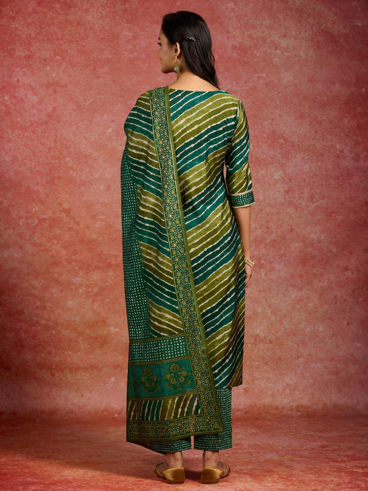 Green Printed Silk Blend Straight Kurta With Trousers & Dupatta - Libas