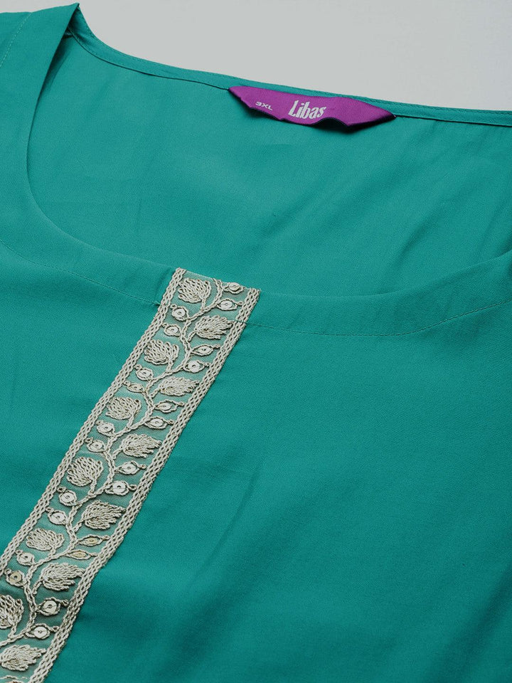 Green Printed Silk Blend Straight Kurta With Trousers & Dupatta - Libas