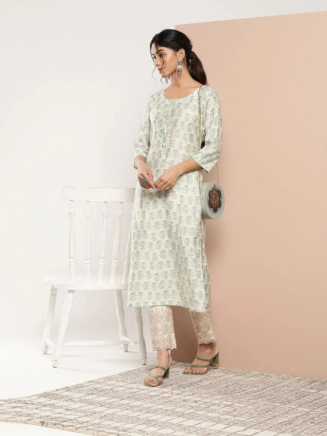 

Green Printed Silk Straight Kurta