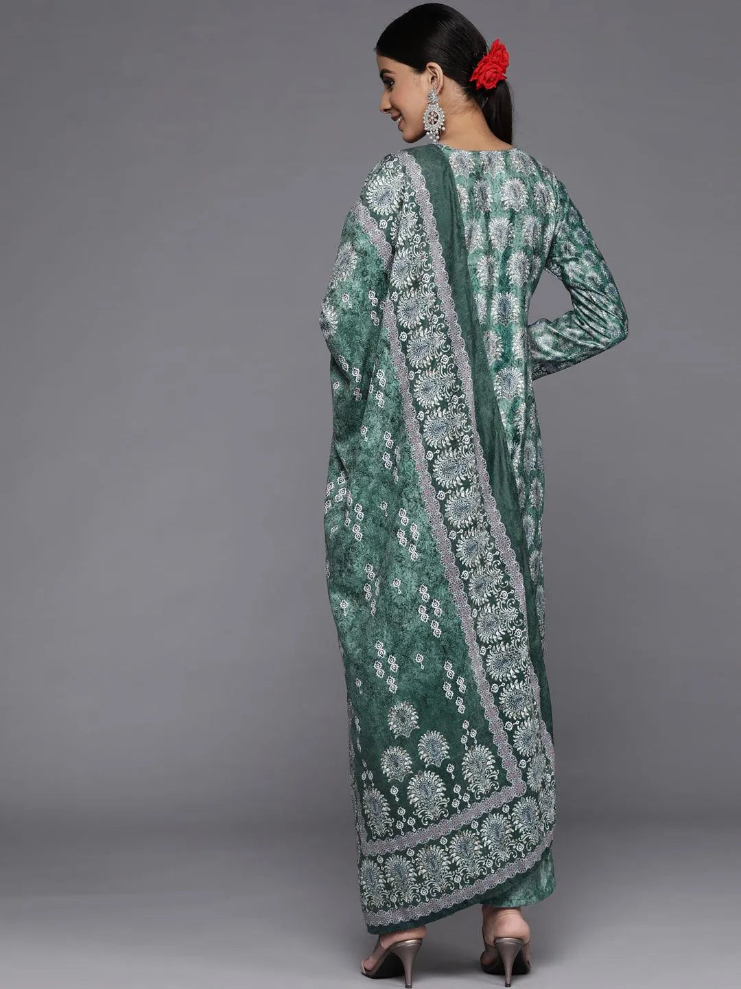 Green Printed Velvet Straight Suit Set With Trousers - Libas 