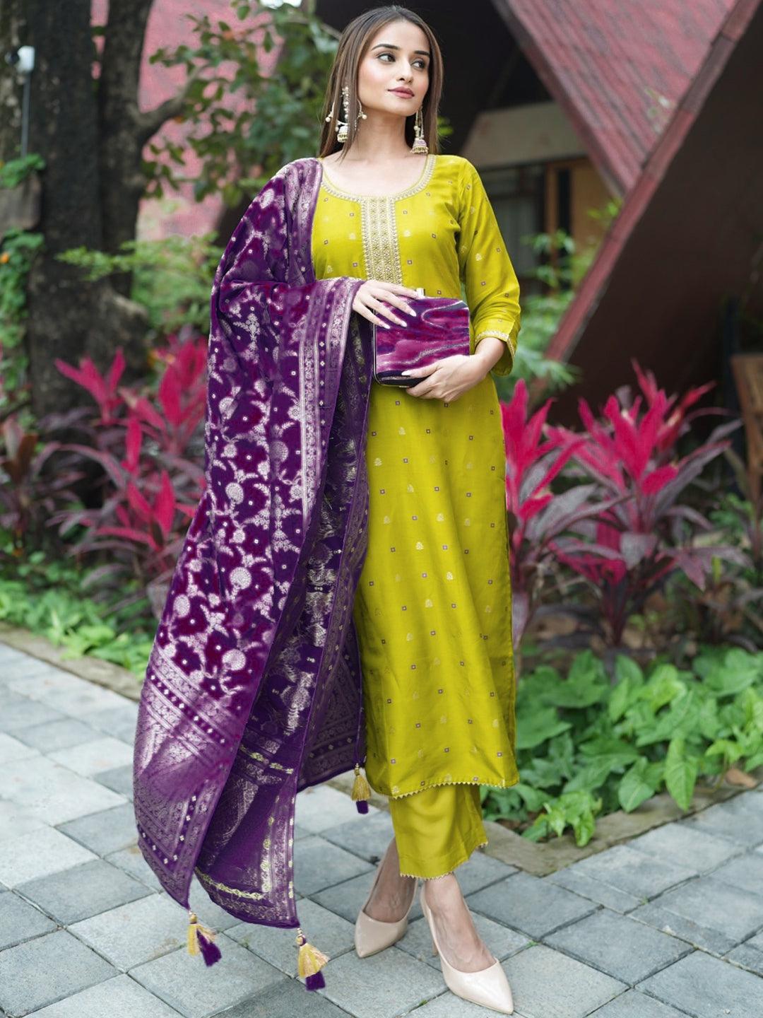 Green Self Design Silk Straight Kurta With Trousers & Dupatta - Libas