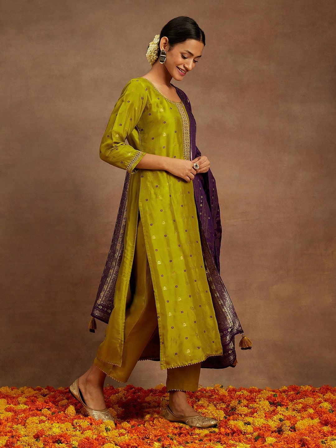 Green Self Design Silk Straight Kurta With Trousers & Dupatta - Libas 