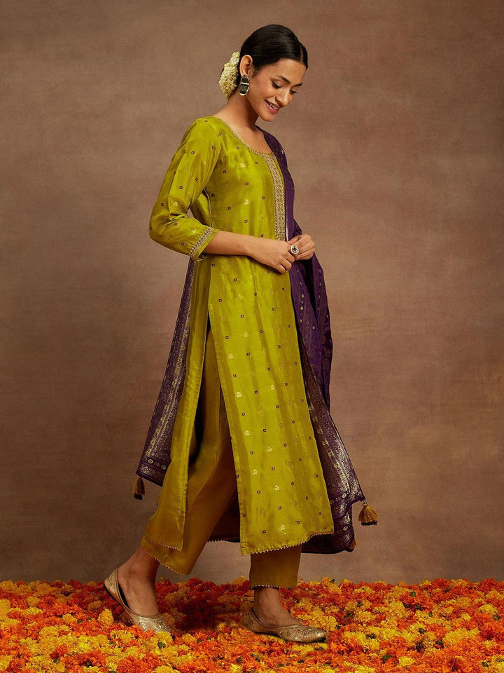 Green Self Design Silk Straight Kurta With Trousers & Dupatta - Libas