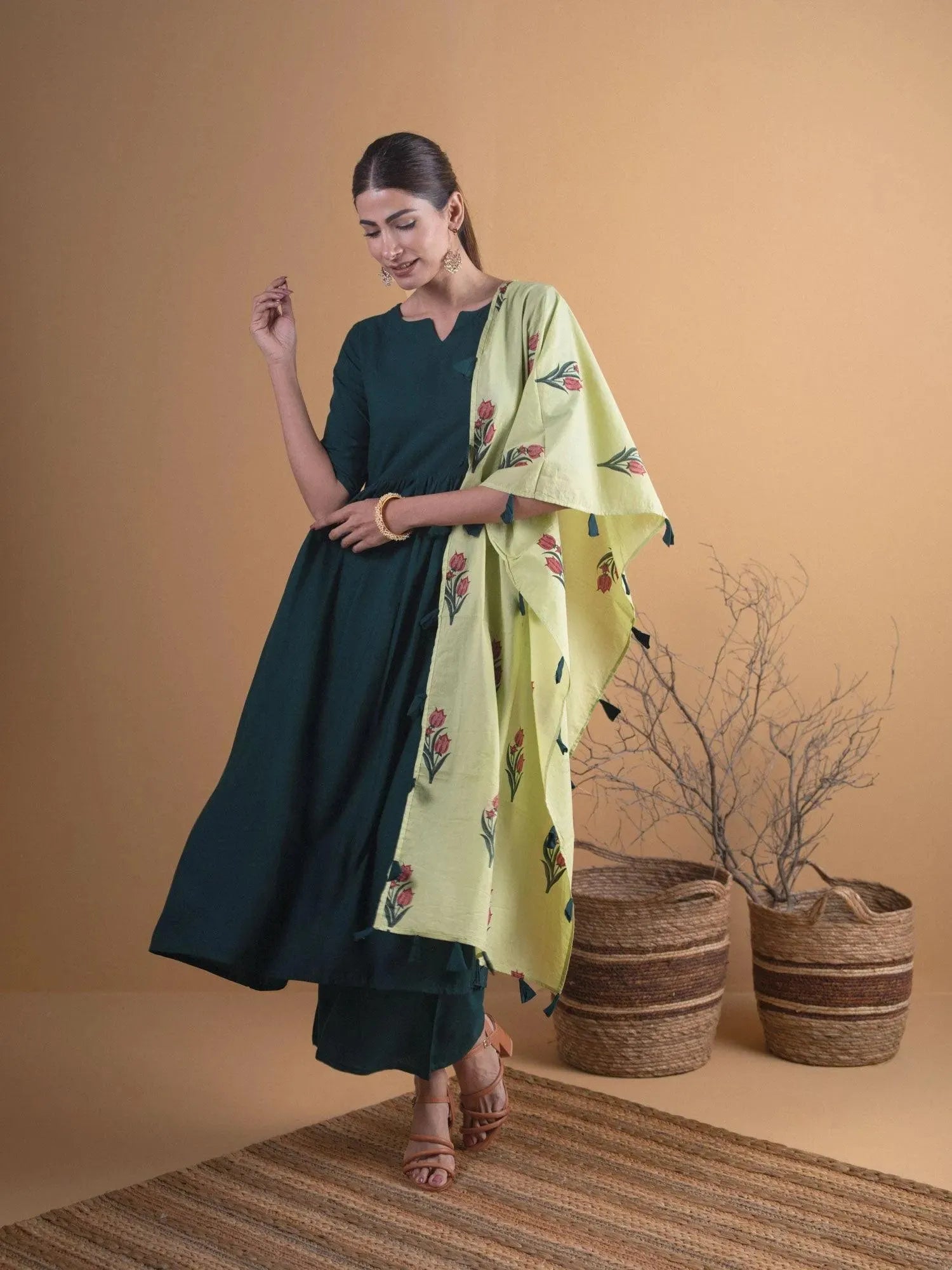 

Buy Green Solid Rayon Suit Set - 5805-XS | Libas Ethnic Wear Online