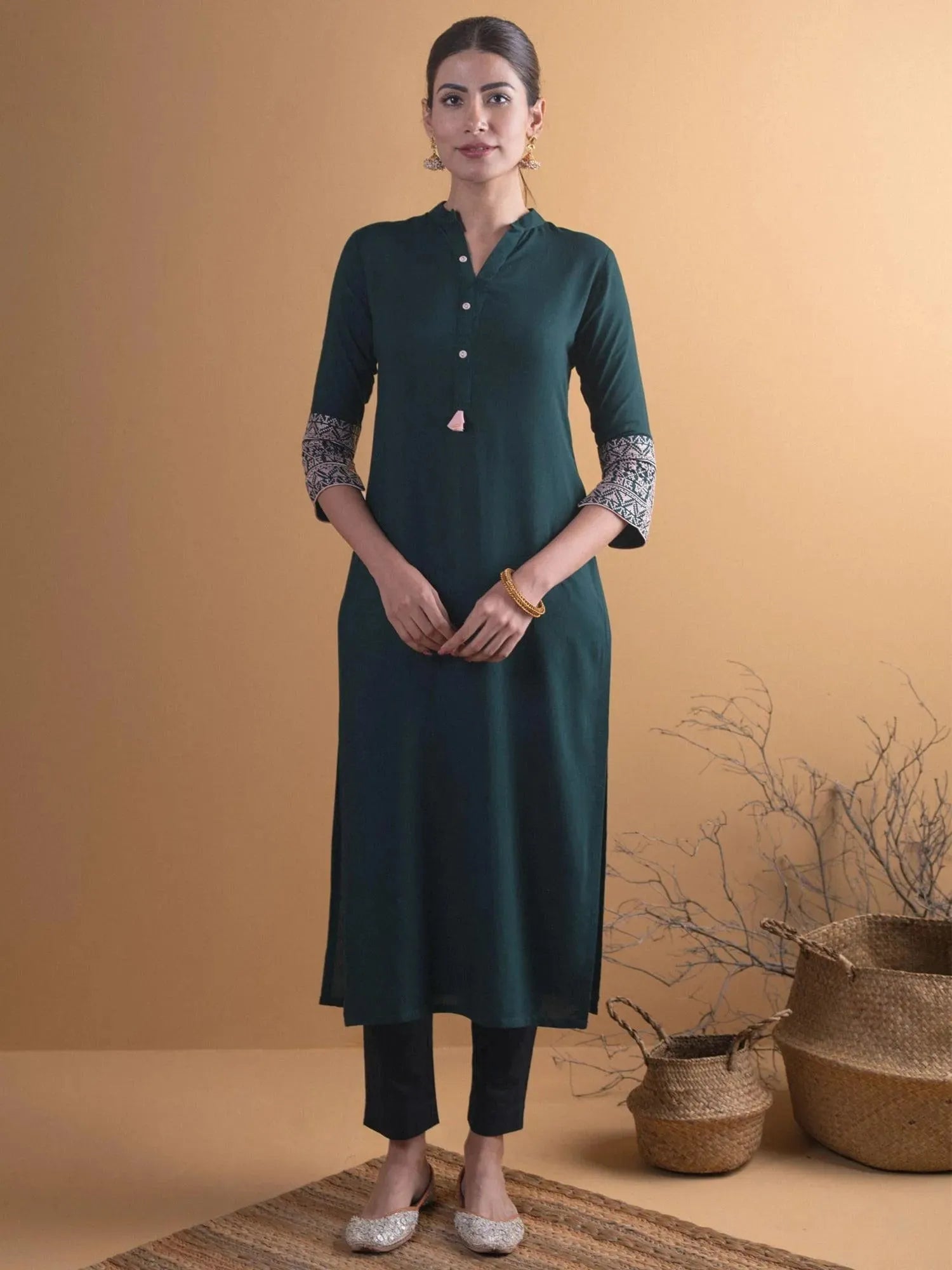 

Buy Green Solid Rayon Kurta - 7691- | Libas Ethnic Wear Online