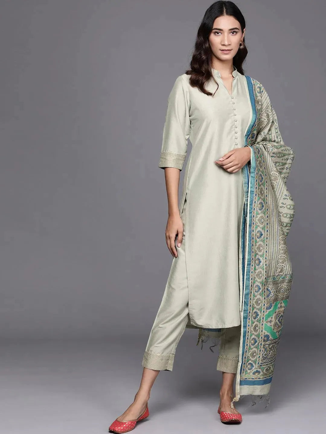 

Buy Green Solid Silk Blend Suit Set - 20319O-XS | Libas Ethnic Wear Online