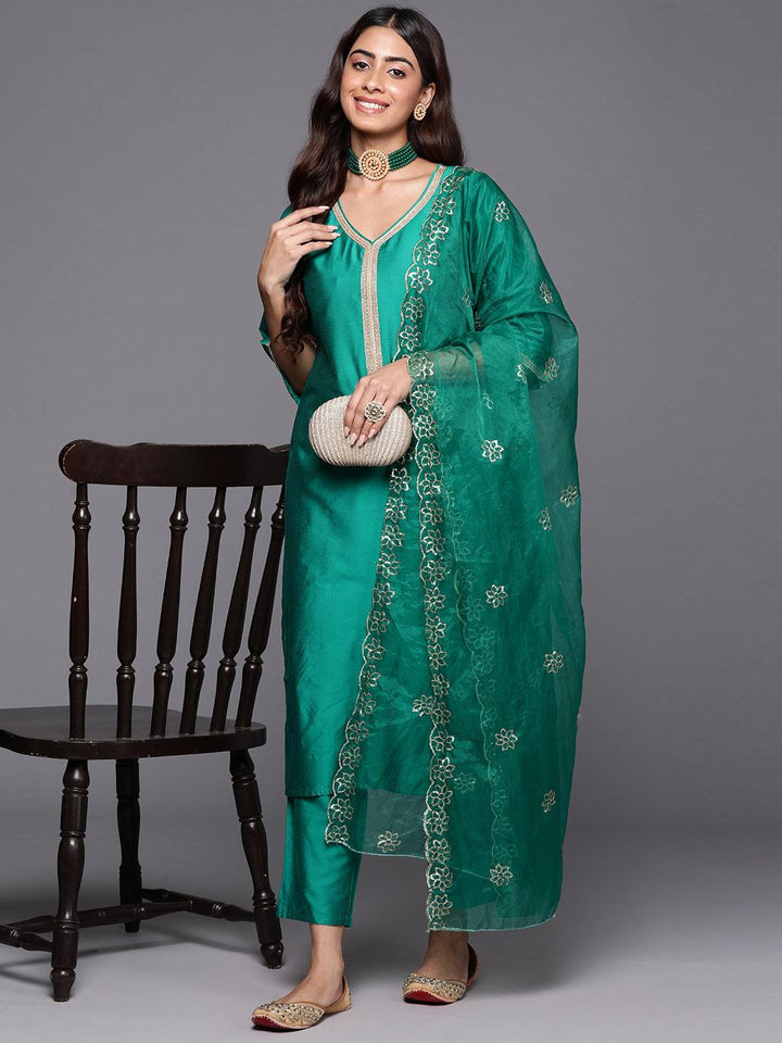 Green Solid Silk Blend Straight Kurta With Trousers & Dupatta - Libas