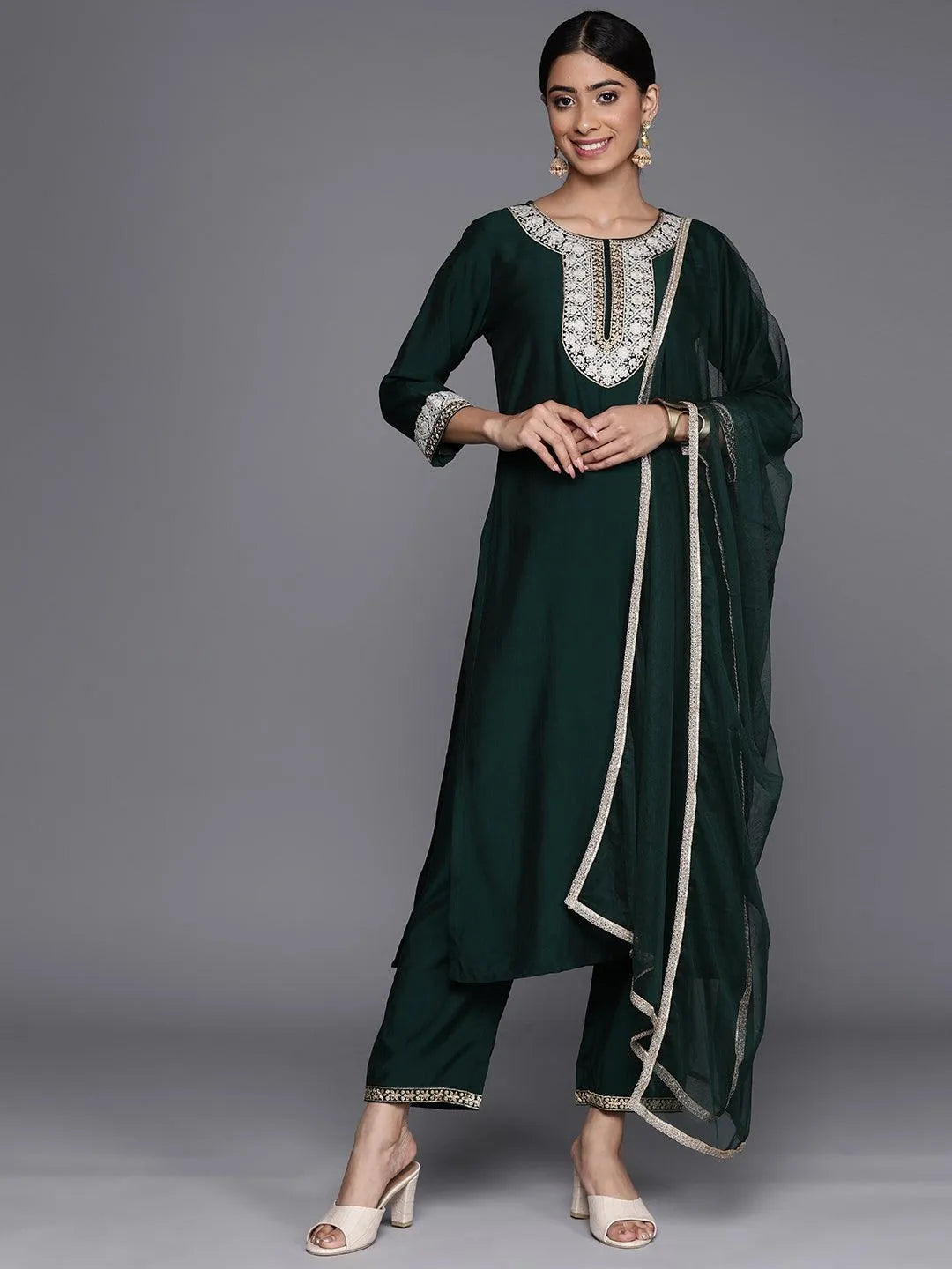 

Green Yoke Design Silk Blend Straight Kurta With Dupatta