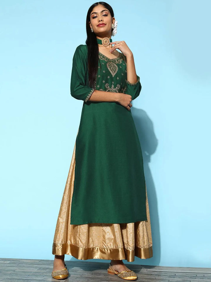 Green Yoke Design Silk Straight Kurta - Libas