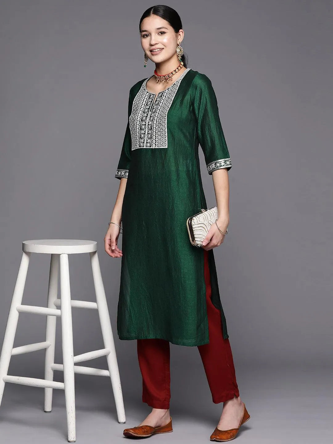 Green Yoke Design Silk Straight Kurta - Libas