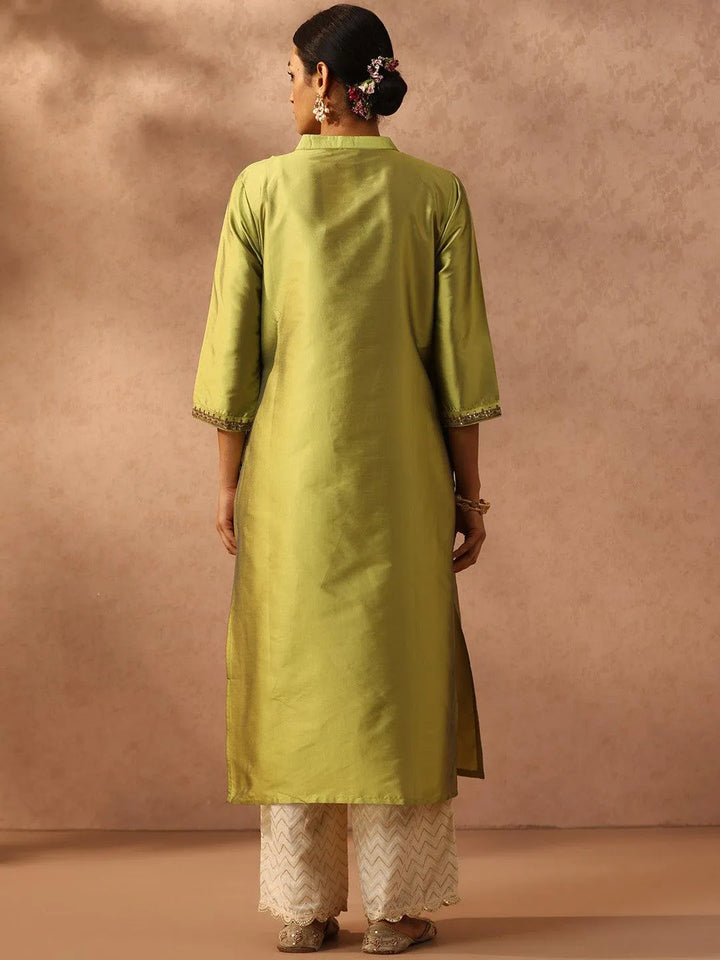 Green Yoke Design Silk Straight Kurta - Libas