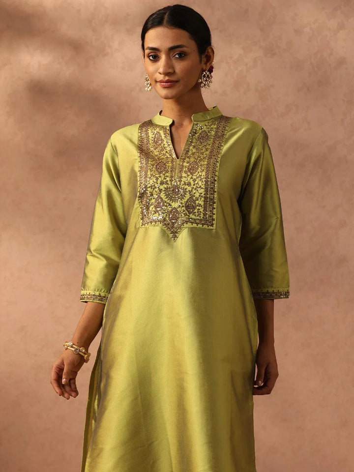 Green Yoke Design Silk Straight Kurta - Libas