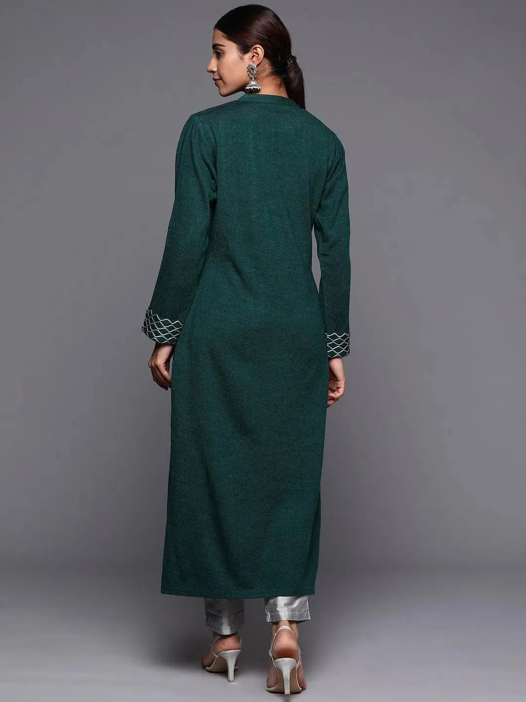 

Green Yoke Design Wool Straight Kurta