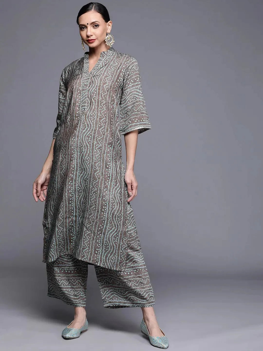 

Buy Grey Printed Chanderi Silk Kurta - 22154O-XS | Libas Ethnic Wear Online