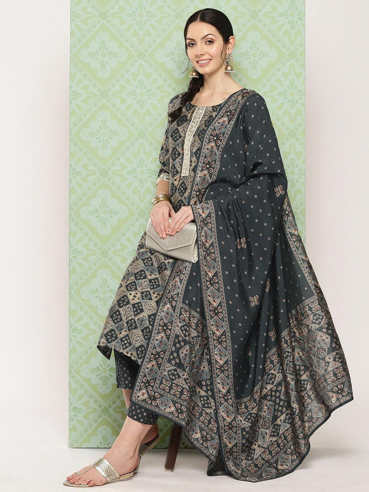 Grey Printed Silk Blend Straight Kurta With Trousers & Dupatta - Libas