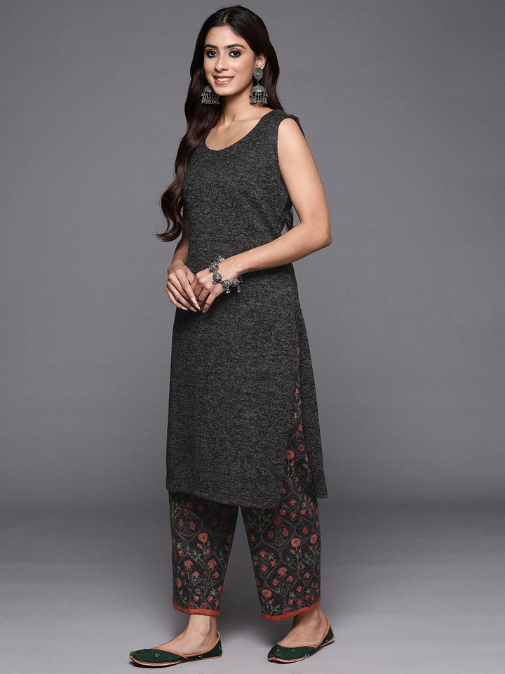 Grey Printed Wool Blend Straight Kurta With Trousers - Libas