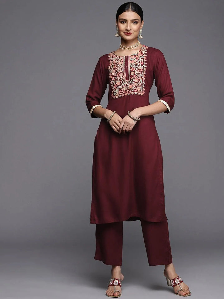 Maroon Yoke Design Wool Straight Kurta - Libas