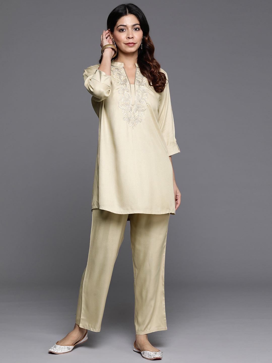 Off White Yoke Design Wool Blend Tunic With Trousers - Libas 