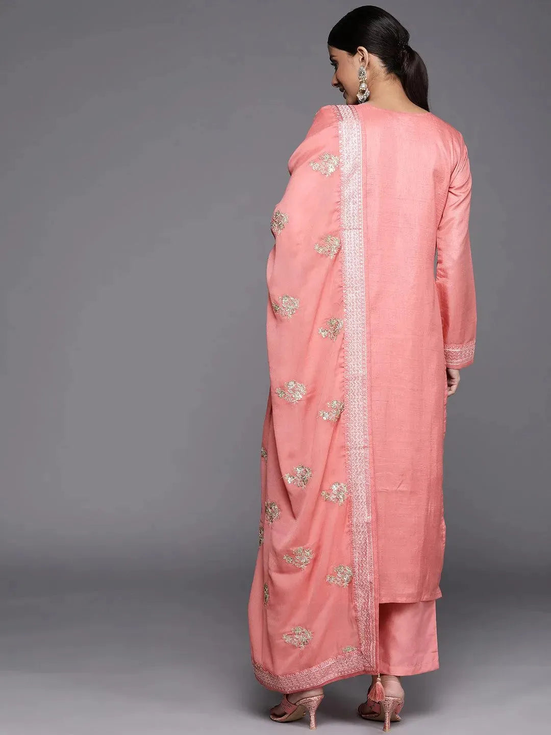 

Peach Embroidered Silk Blend Straight Kurta With Dupatta