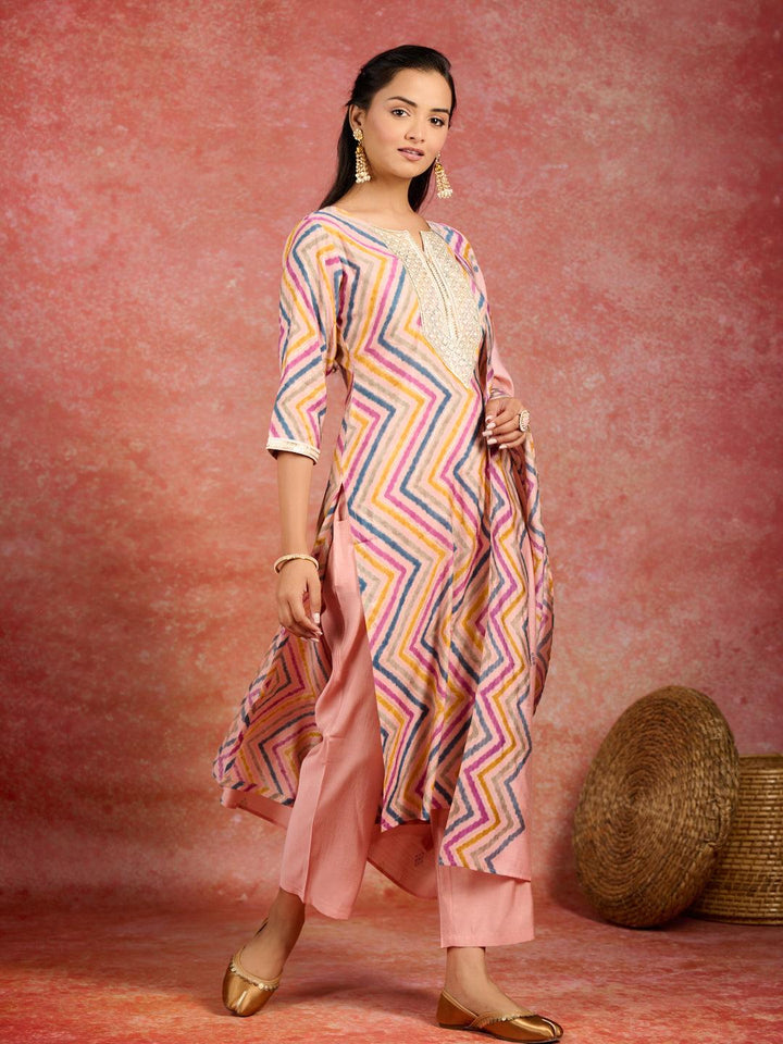 Peach Printed Silk Blend Straight Kurta With Trousers & Dupatta - Libas