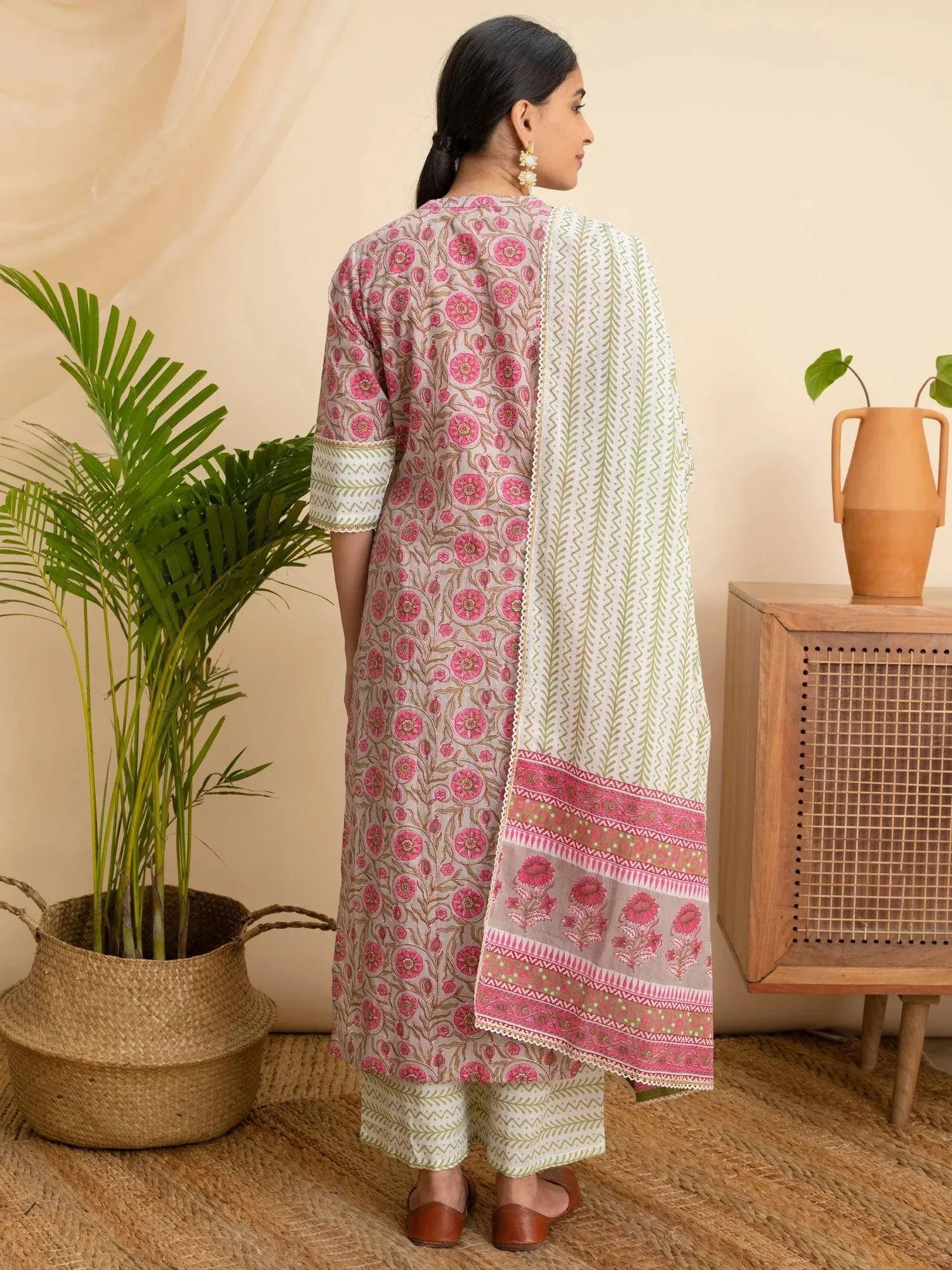 

Buy Pink Printed Cotton Suit Set - 20117O-XS | Libas Ethnic Wear Online