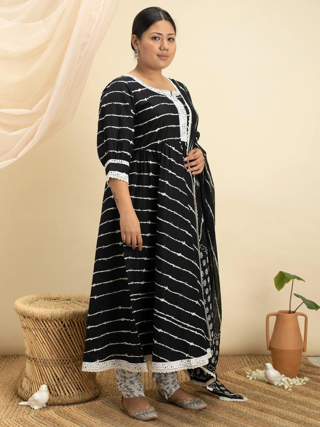 Plus Size Black Striped Cotton Suit Set - Libas