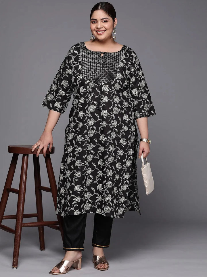 Plus Size Black Yoke Design Cotton Straight Kurta - Libas