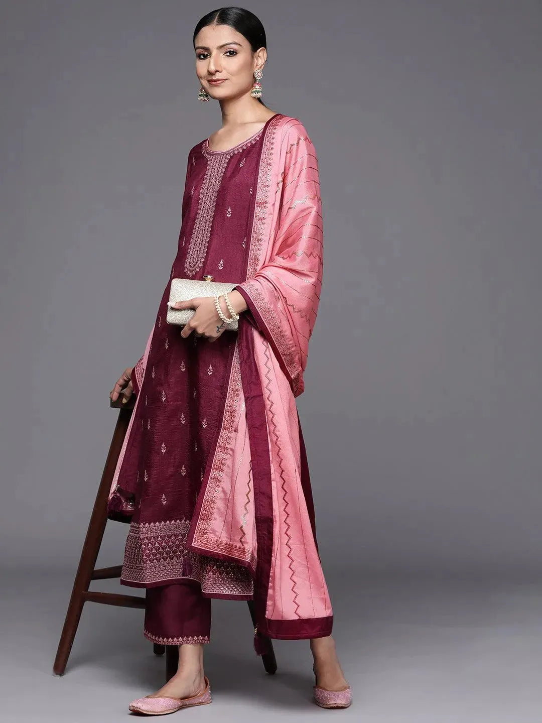 

Purple Embroidered Silk Blend Straight Kurta With Dupatta