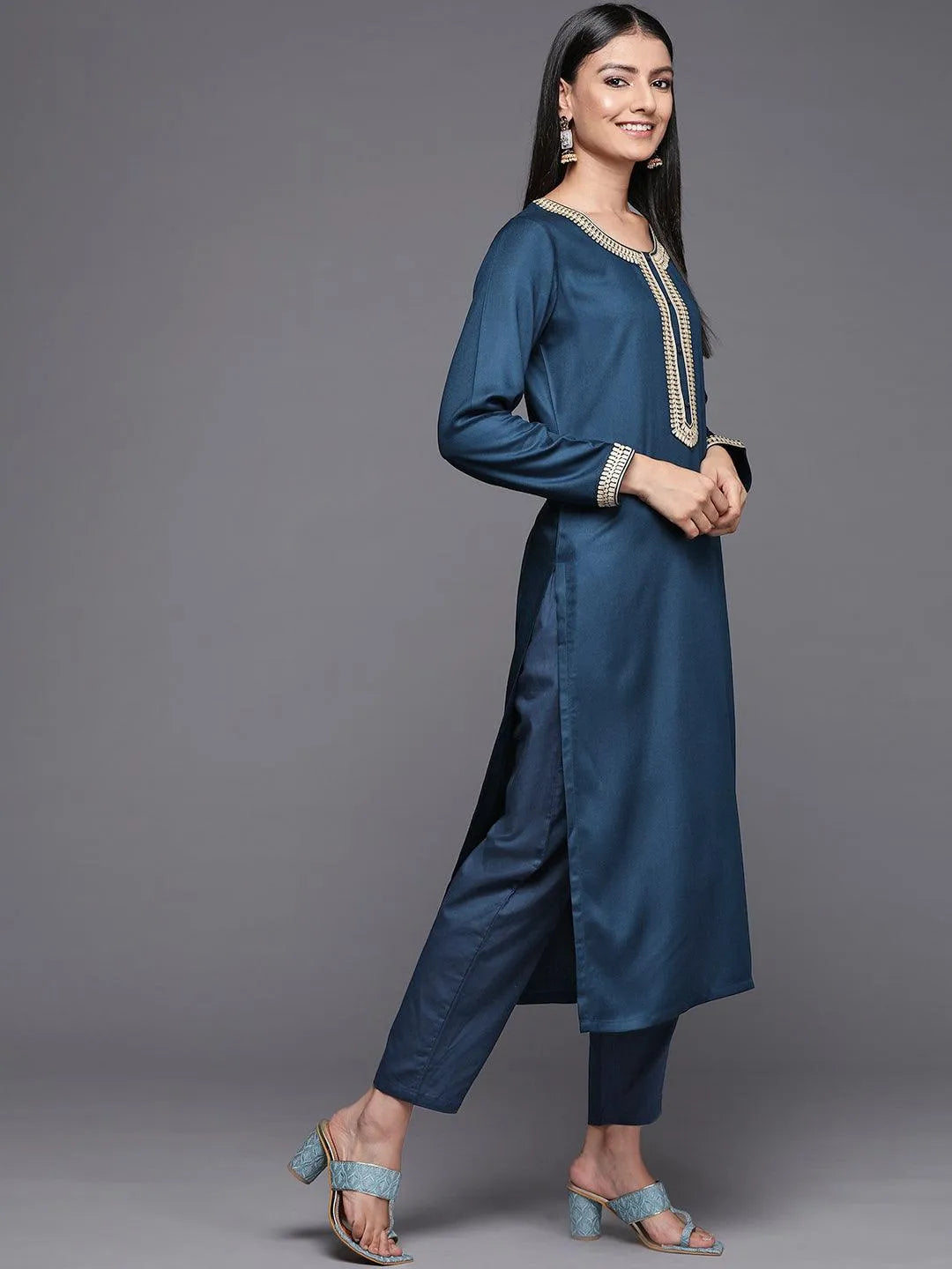 Teal Embroidered Pashmina Wool Straight Kurta - Libas