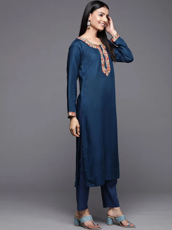 Teal Embroidered Pashmina Wool Straight Kurta - Libas