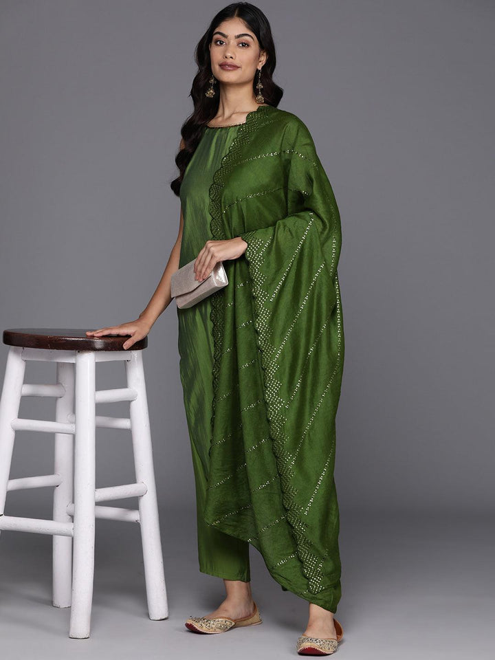 Green Solid Silk Blend Straight Kurta With Trousers & Dupatta - Libas