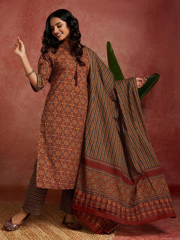 Maroon Printed Cotton Straight Kurta With Trousers & Dupatta - Libas