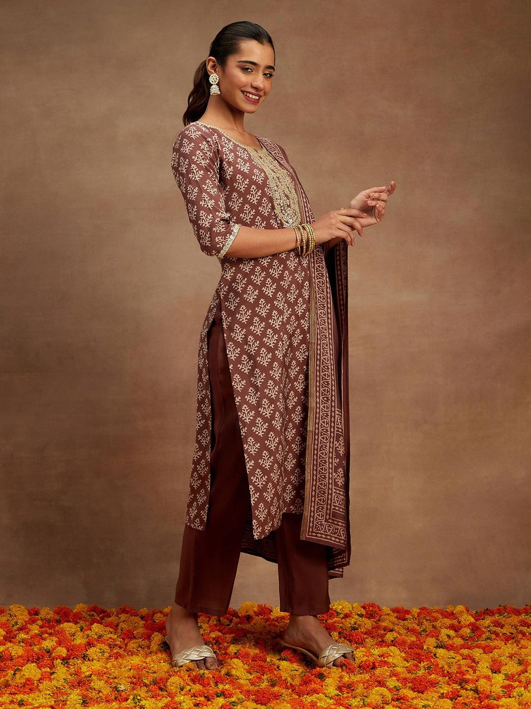 Mauve Printed Silk Blend Straight Kurta With Trousers & Dupatta - Libas